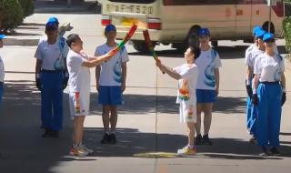 成都大运会火炬传递启动