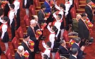 七一勋章获得者辛育龄逝世了,你知道哪些关于他的故事 无法到场的七一勋章获得者