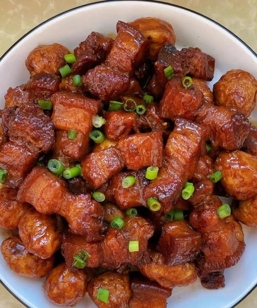 红烧肉做法（红烧肉做法视频）