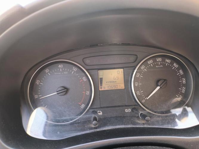 晶锐汽车（晶锐汽车仪表盘的各种指示灯代表什么）