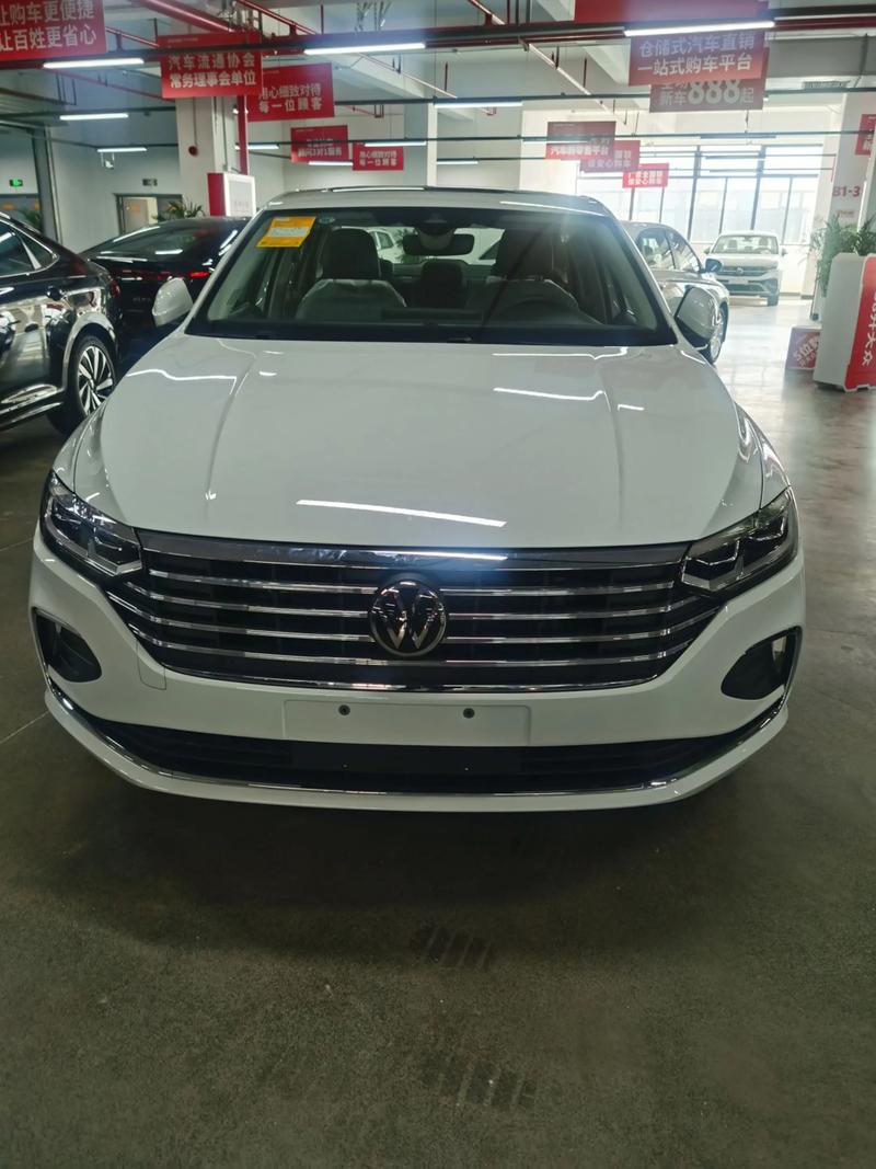 朗逸汽车（朗逸汽车报价及图片）