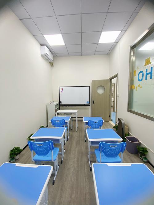 成人英语培训（成人英语培训班学校）