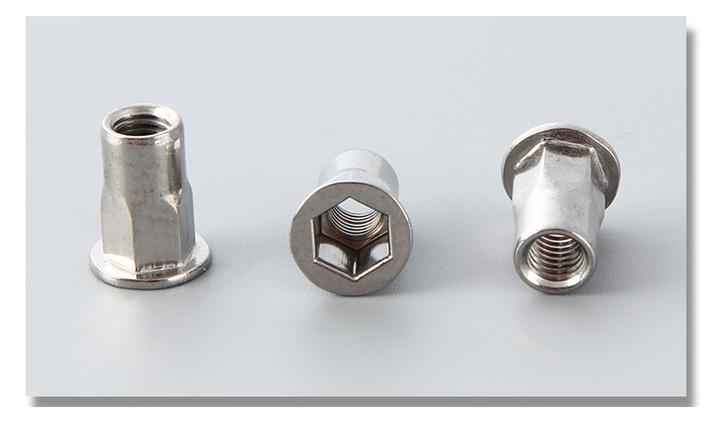 不锈钢拉铆螺母（不锈钢拉铆螺母平头和小平头一样吗）