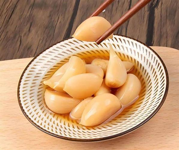 糖蒜的做法（糖蒜的做法和配方的全过程）