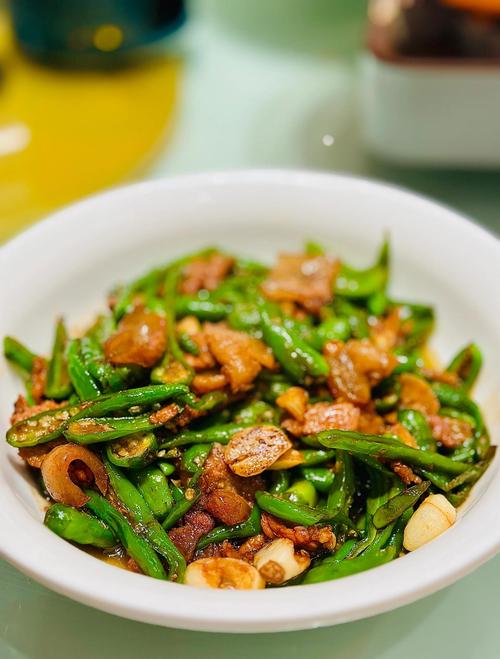 湖南辣椒炒肉的做法（湖南辣椒炒肉的做法及营养价值）