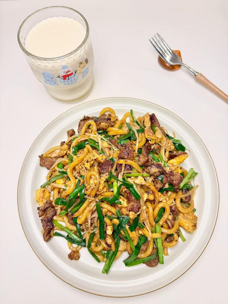 乌冬面的做法（牛肉炒乌冬面的做法）