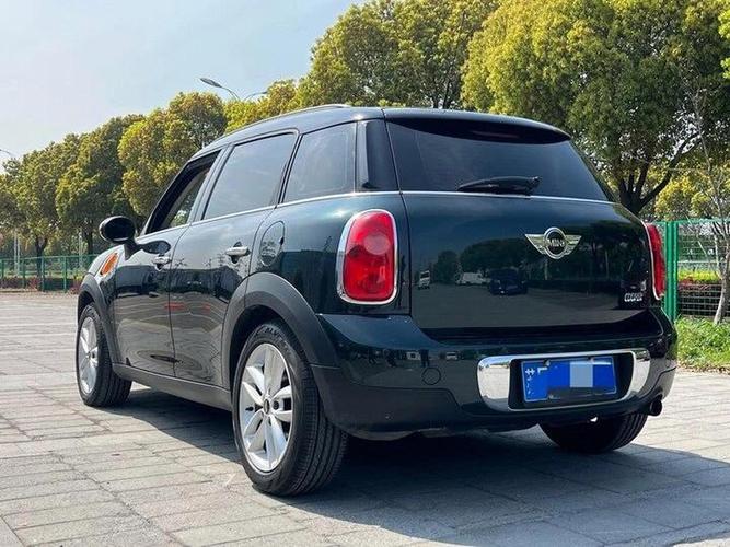 宾利汽车价格及图片（小型宾利汽车价格及图片）